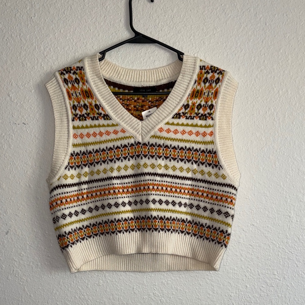 LOVE TREE VEST